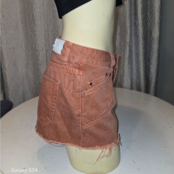 PAIGE Brown Jean Shorts Relaxed Fit Mid-Thigh - Picture 4 of 11
